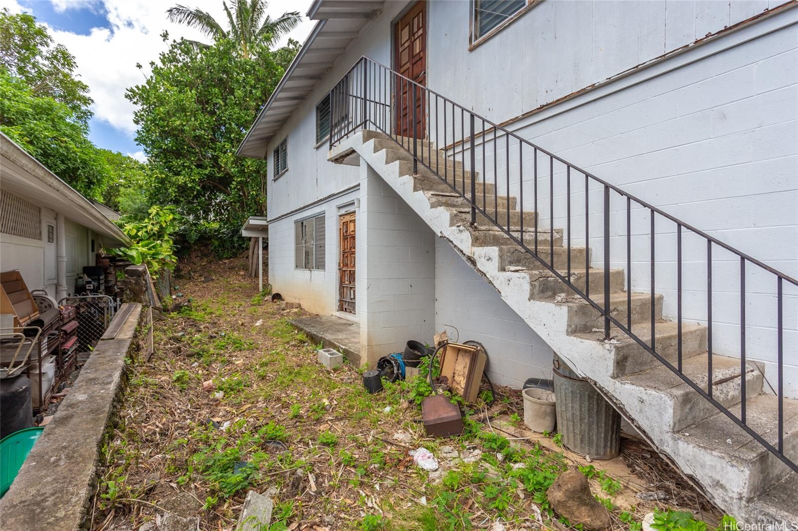 1927 Uluwehi Place