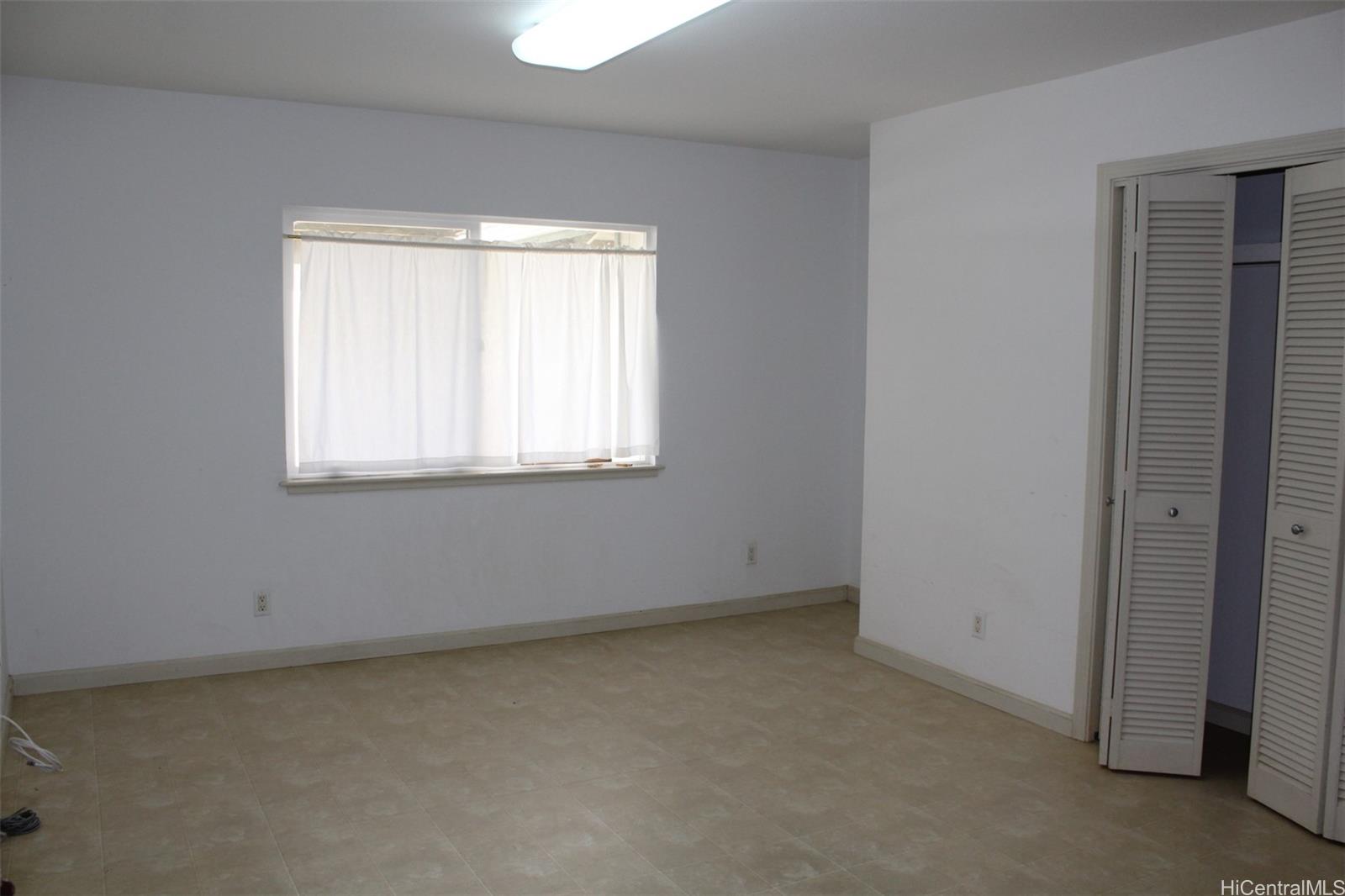 Photo 6 of 17