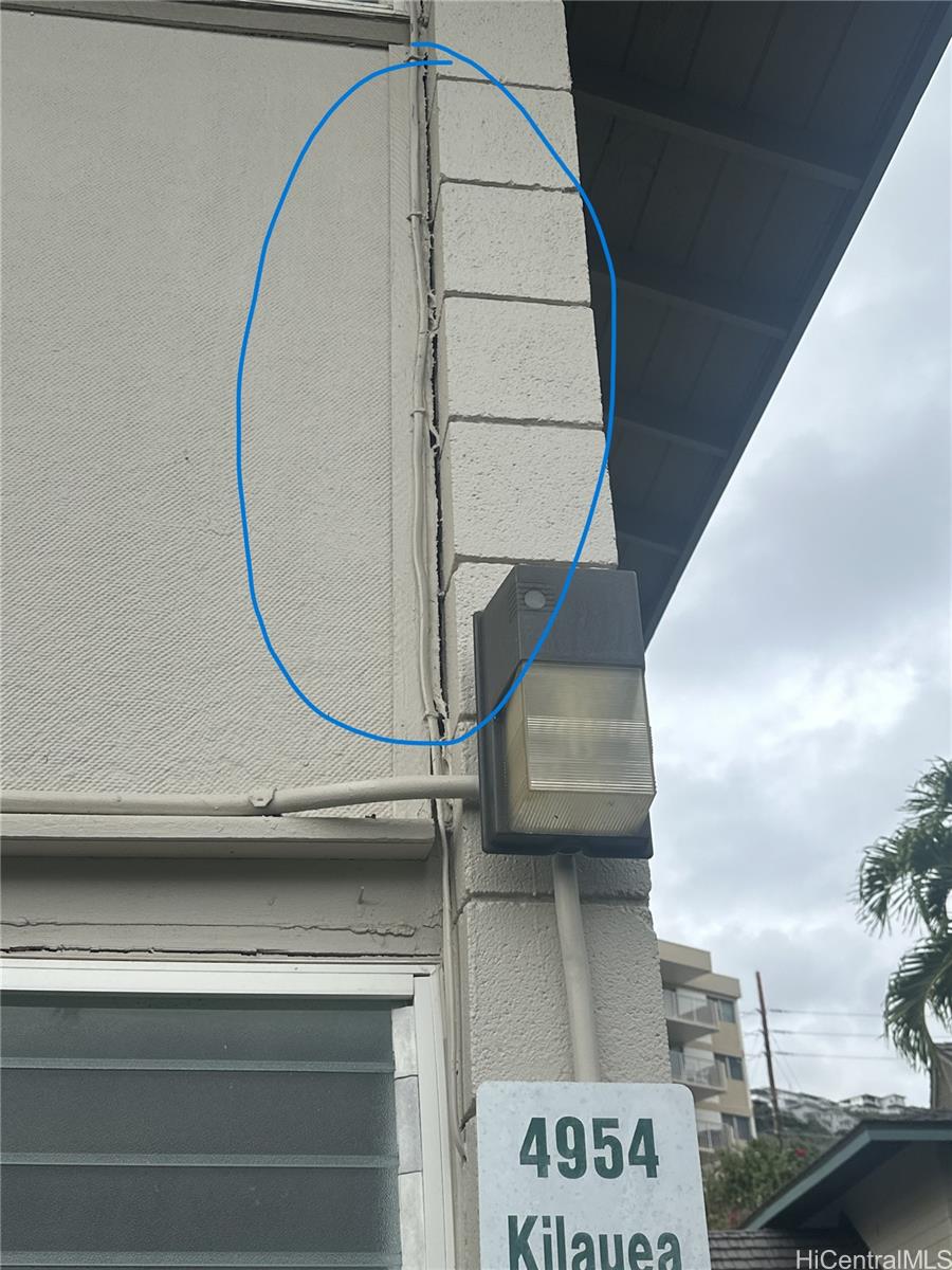 Photo 16 of 21