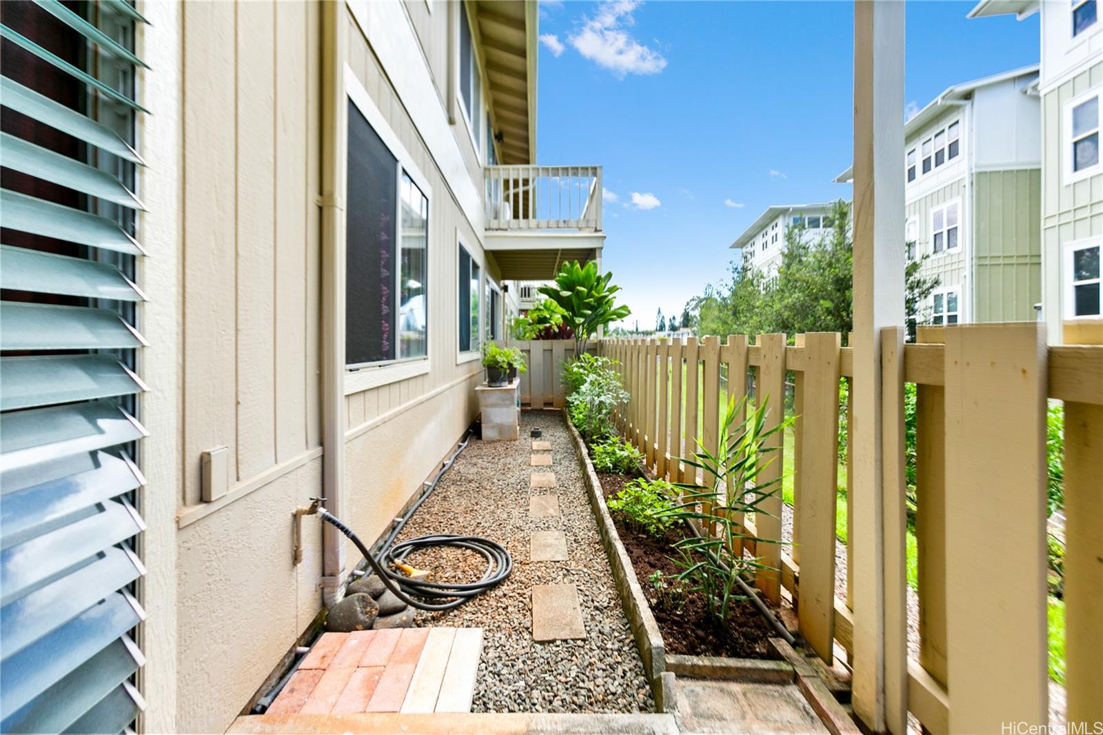 Photo 11 of 20