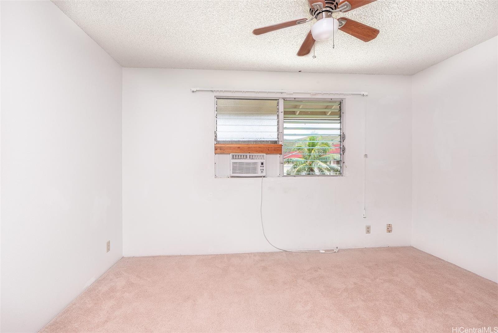 Photo 10 of 20