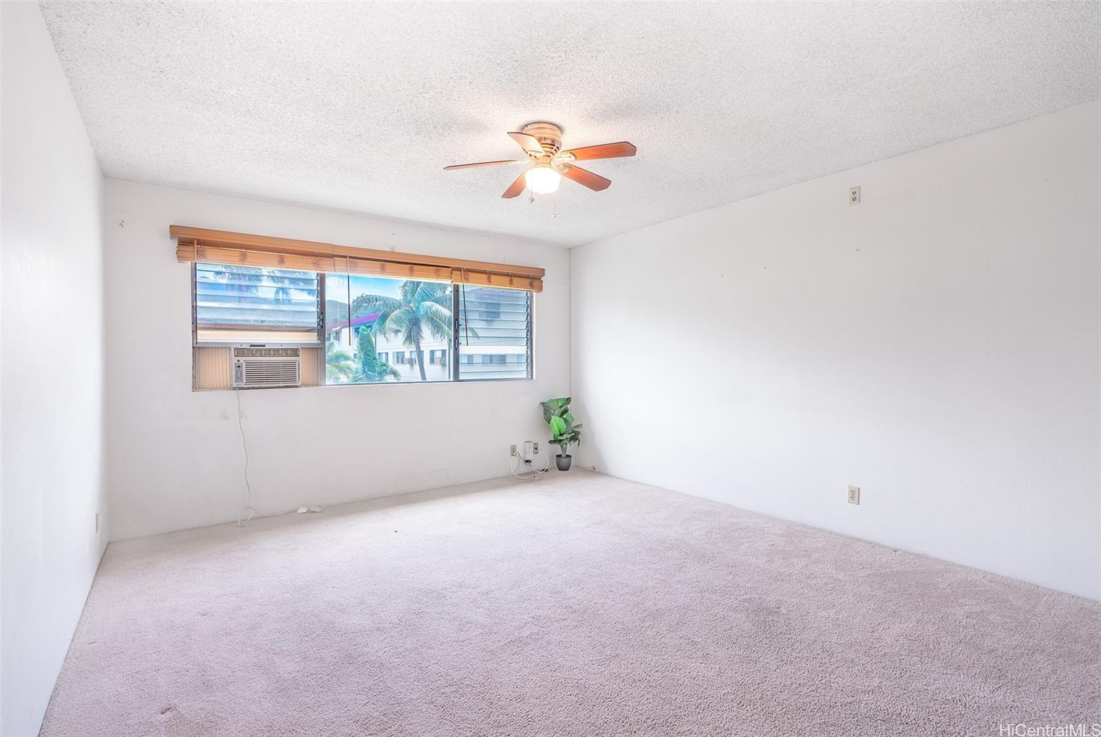 Photo 6 of 20