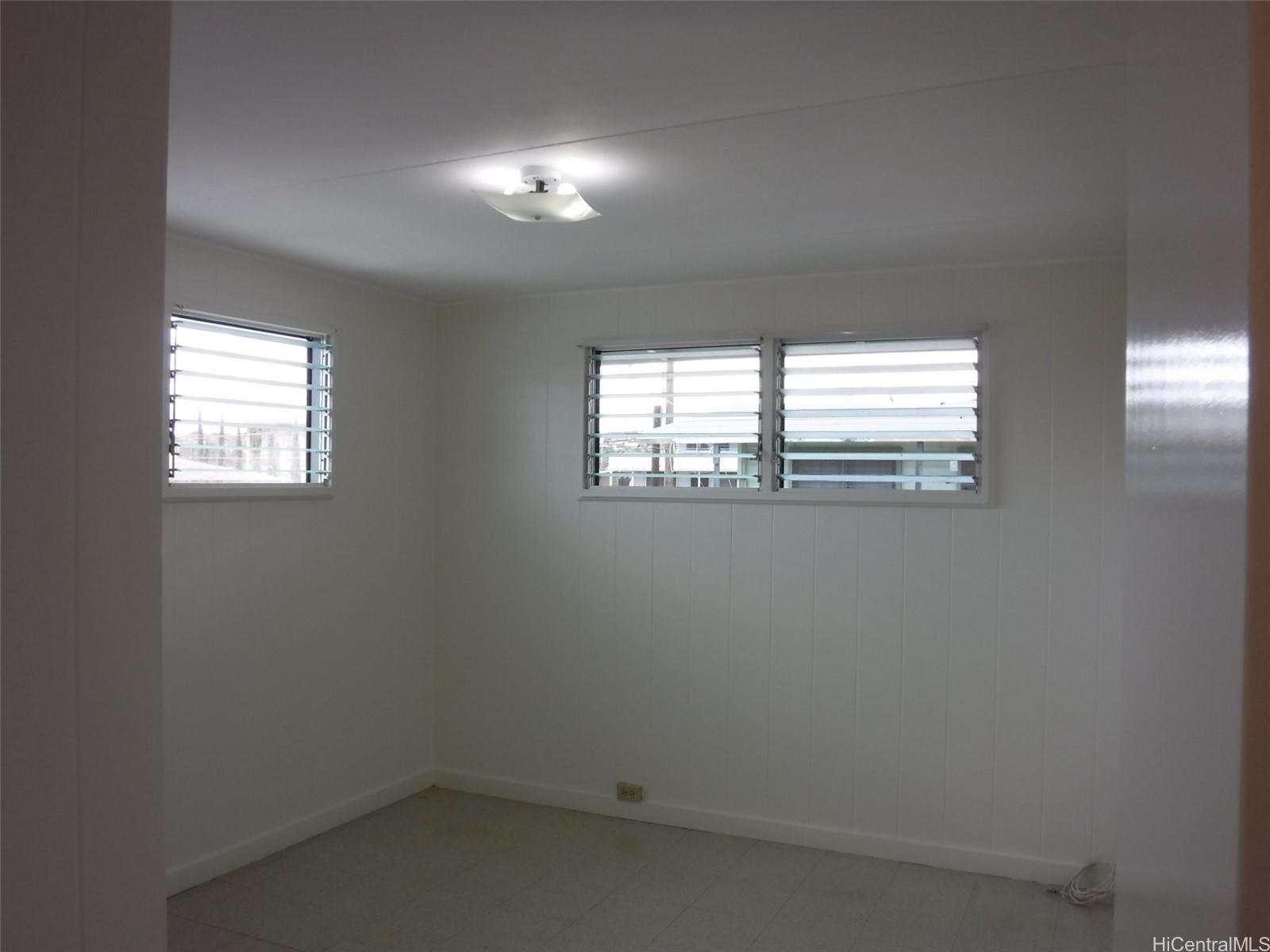 Photo 15 of 21