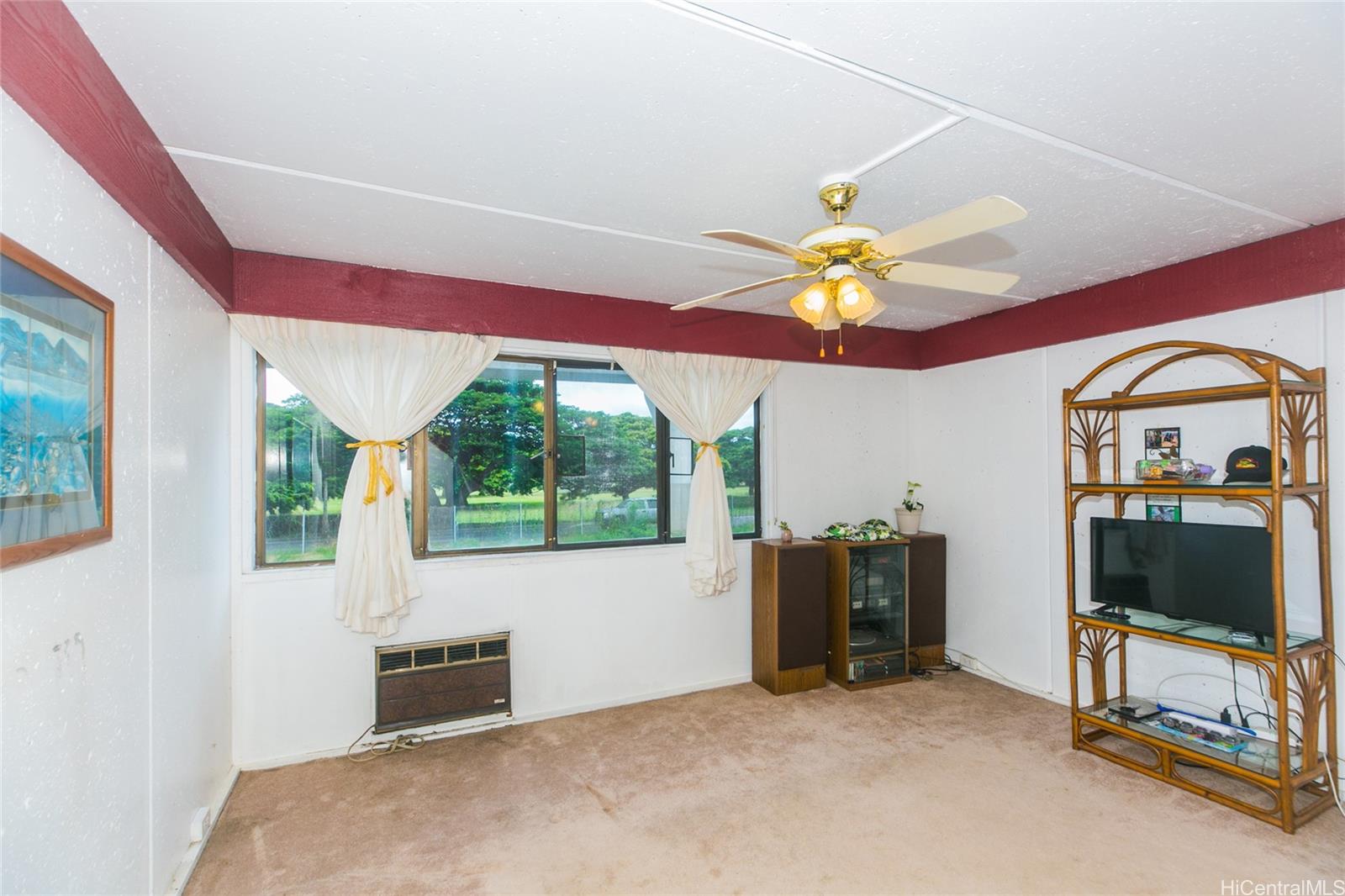 Photo 6 of 25