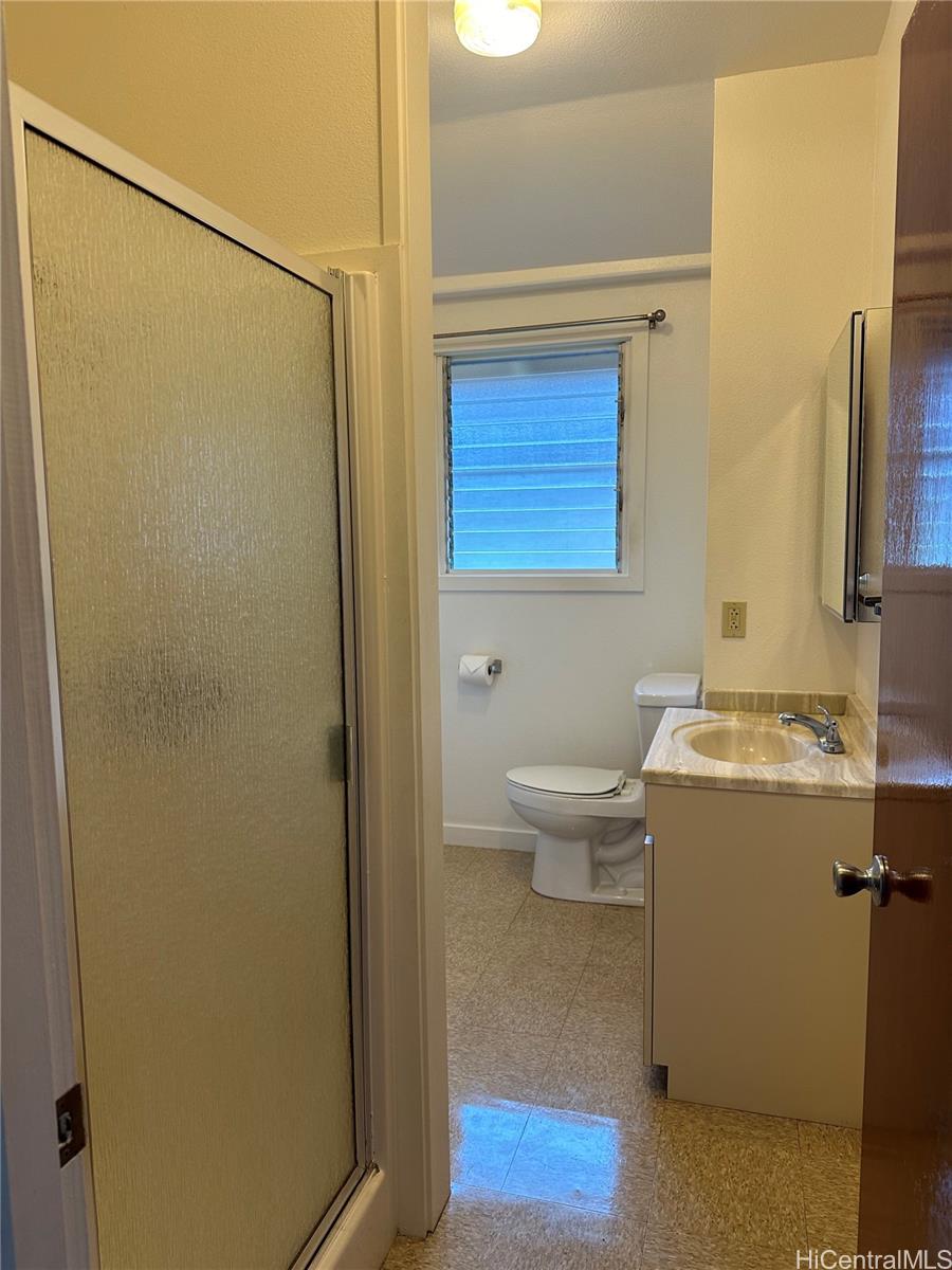 Photo 5 of 24