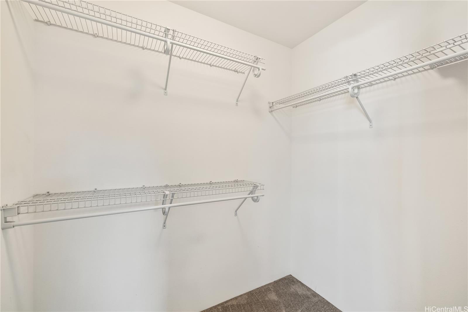 Photo 21 of 25