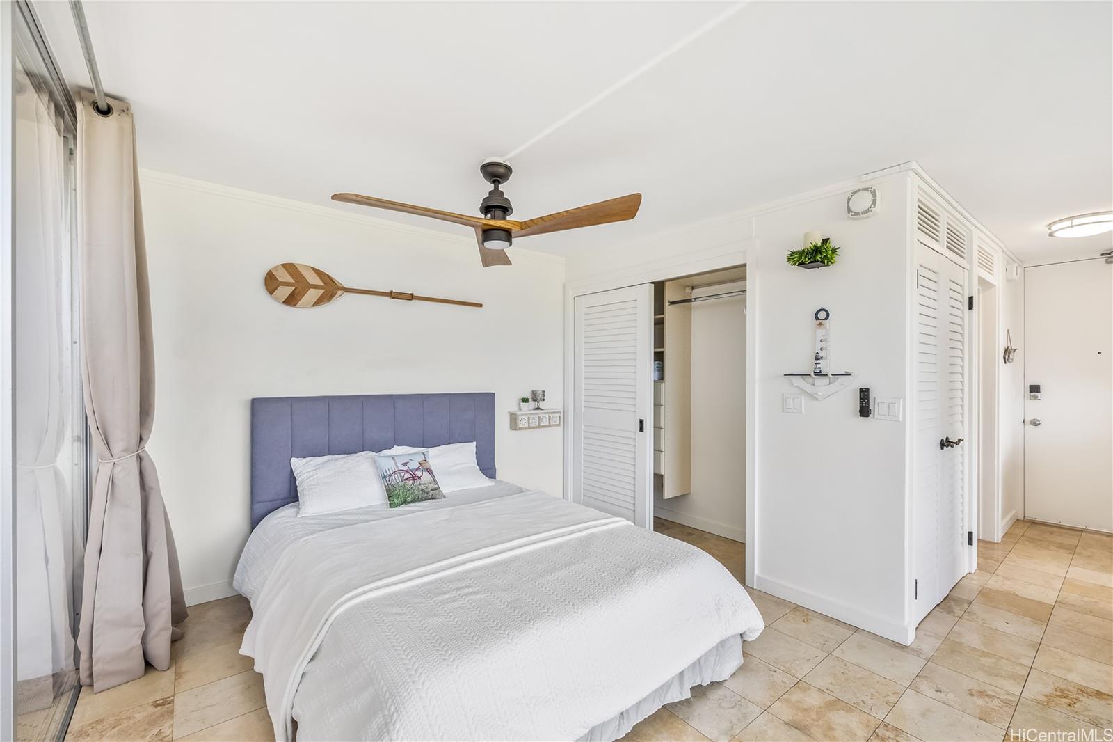 2415 Ala Wai Boulevard  Unit 1202