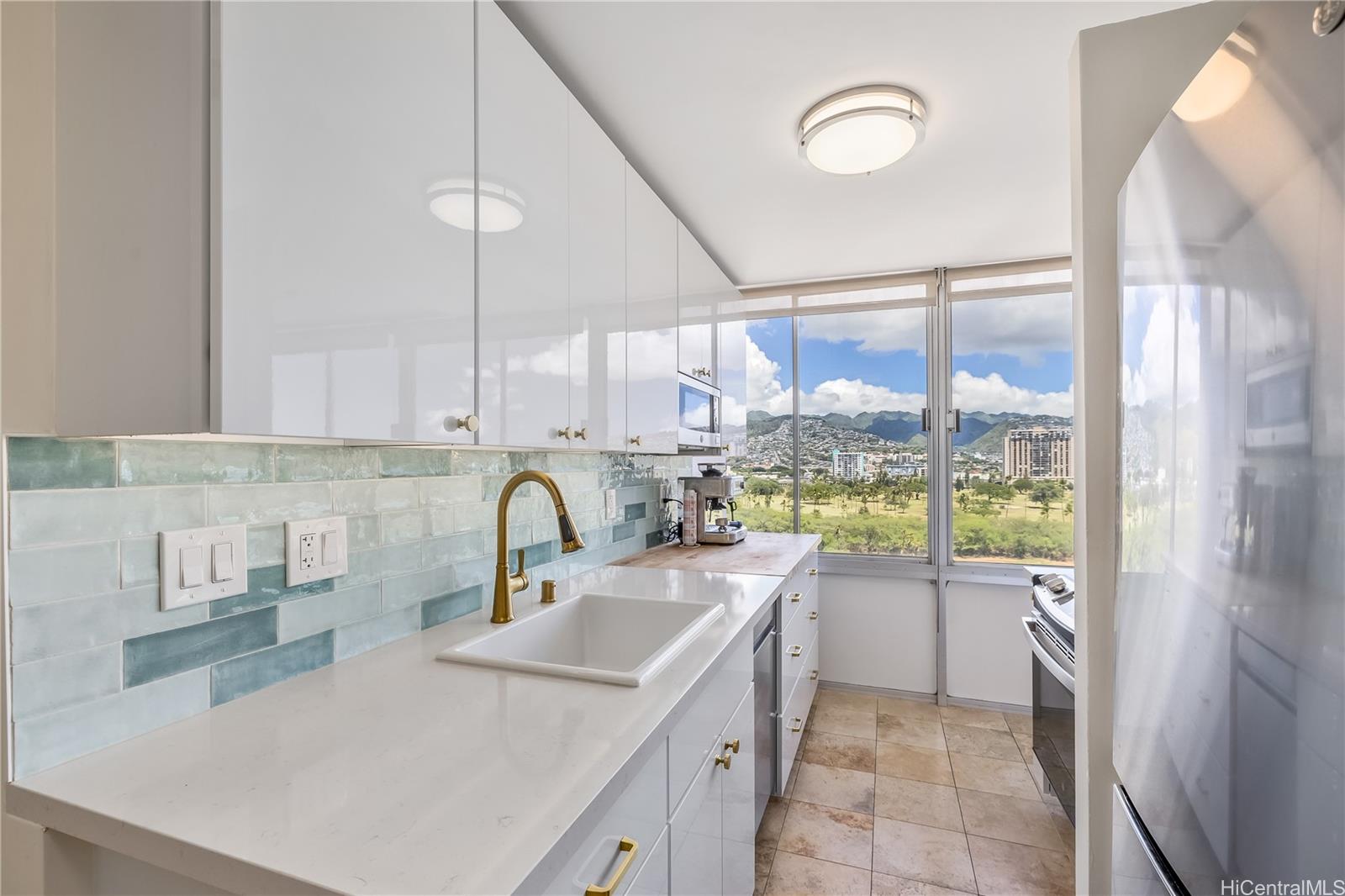 2415 Ala Wai Boulevard  Unit 1202