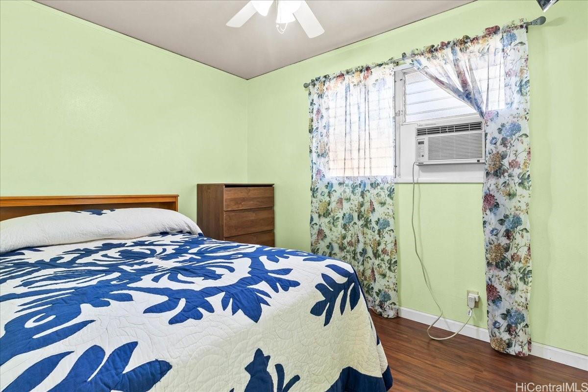 Photo 20 of 25