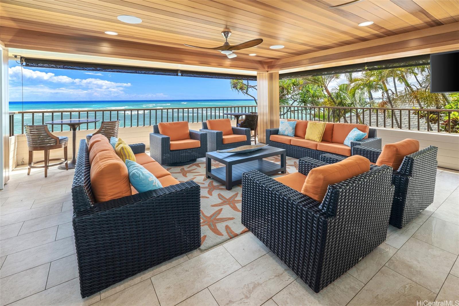 3165 Diamond Head Road  Unit 4