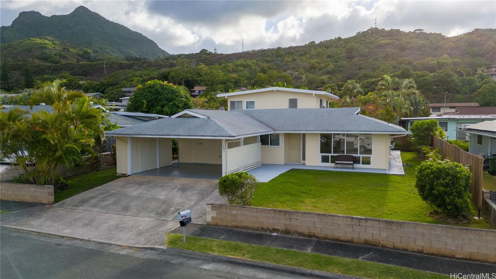 1371 Akiahala Place