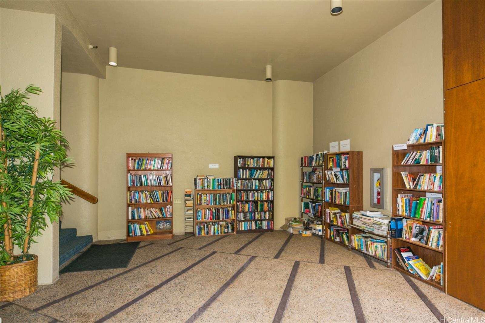 60 N Beretania Street  Unit 506