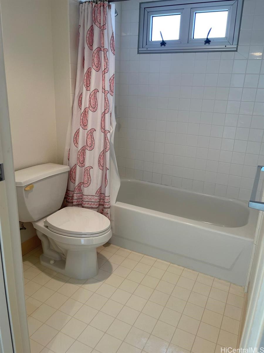 Photo 15 of 21