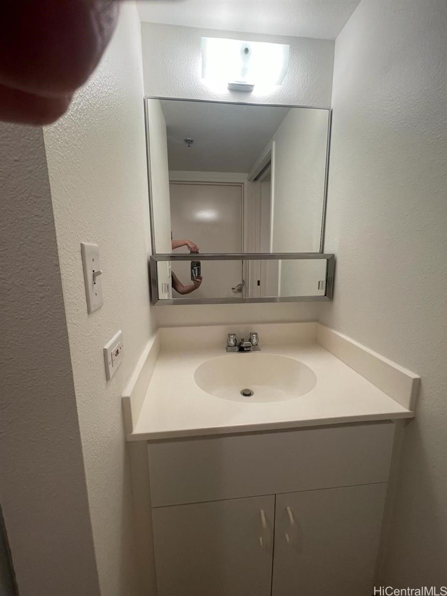 Photo 19 of 21