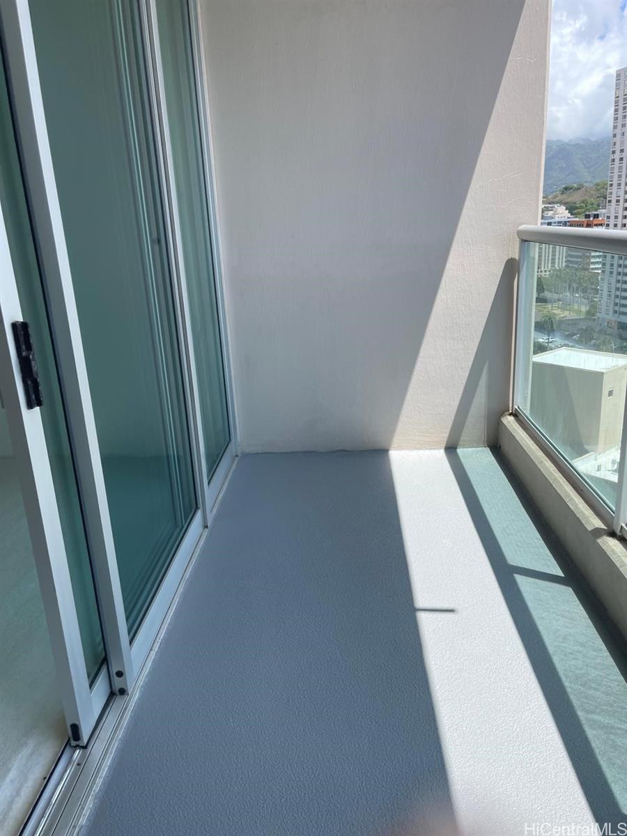 Photo 6 of 21