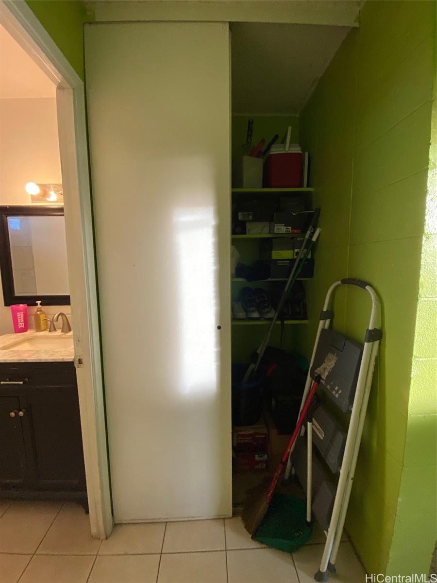 Photo 9 of 12