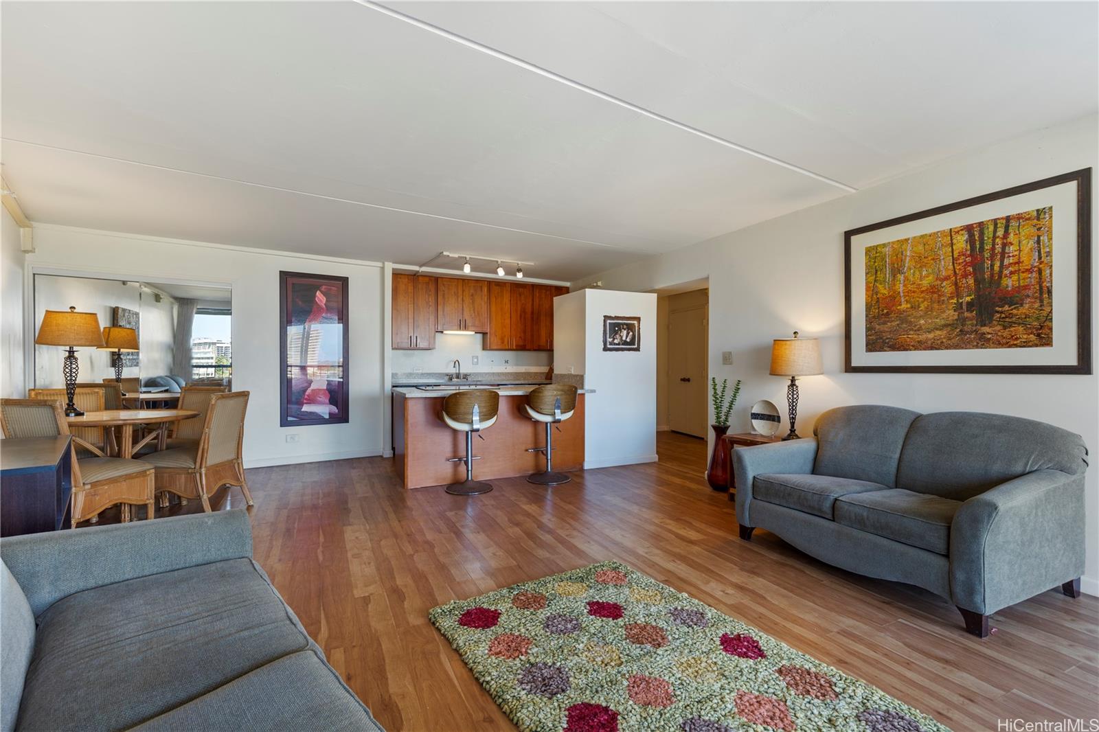 2333 Kapiolani Boulevard  Unit 814