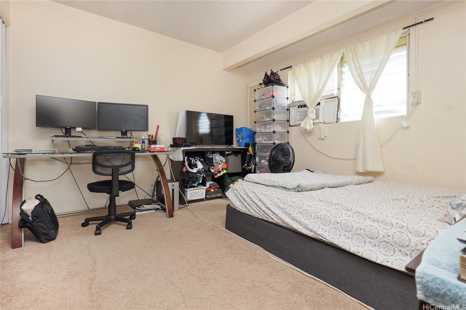 Photo 12 of 22