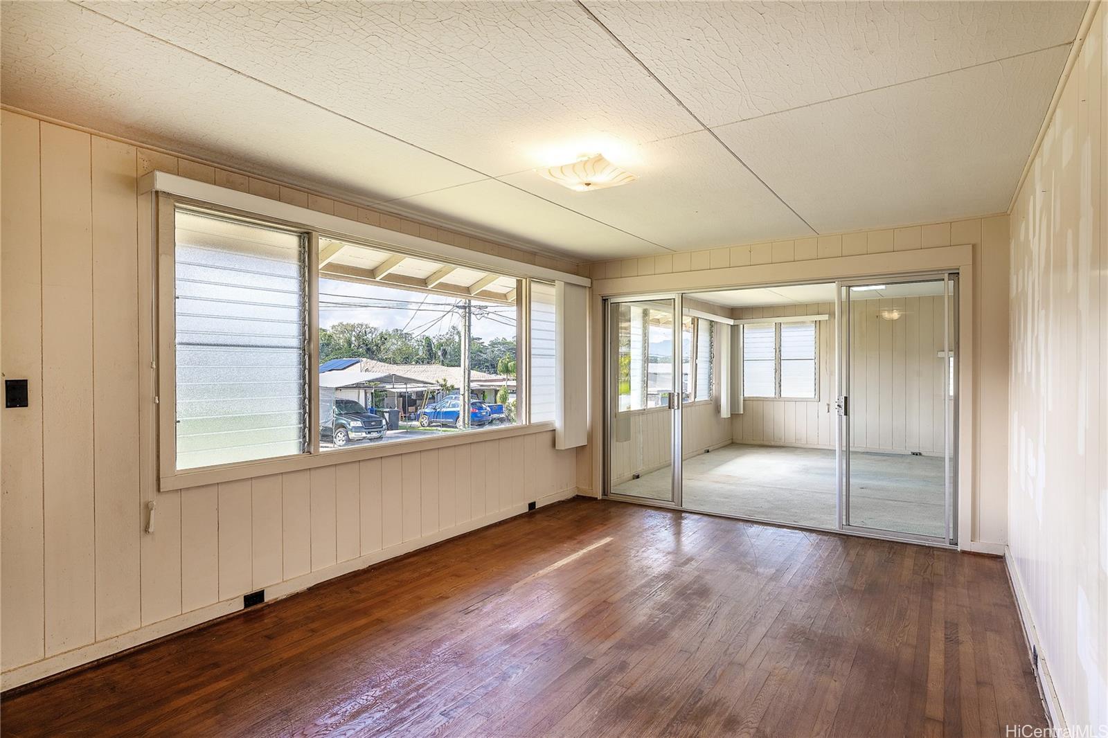 1768 Koikoi Street
