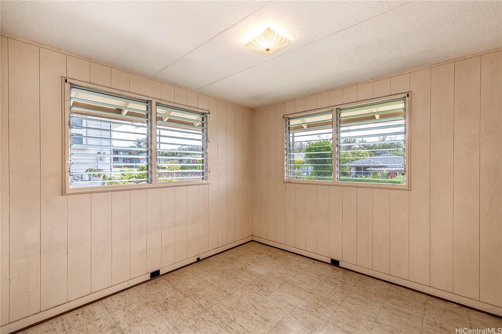 1768 Koikoi Street