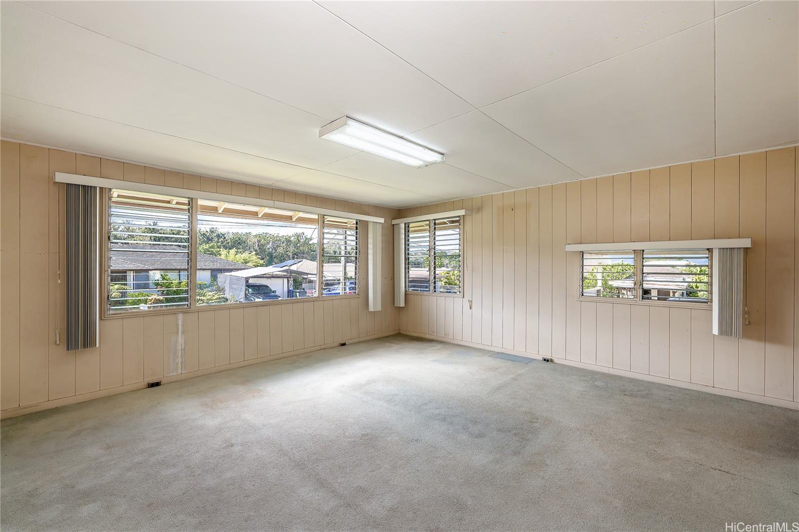 1768 Koikoi Street