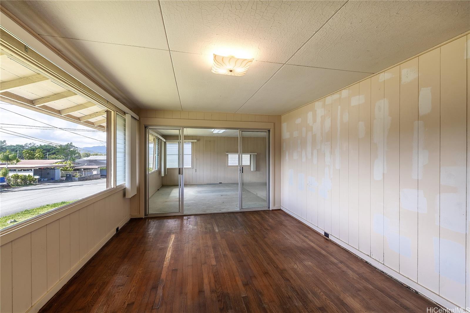 1768 Koikoi Street