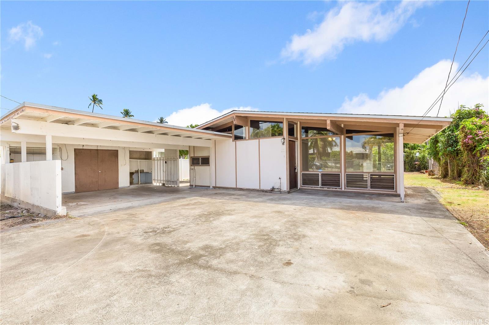 325 Olomana Street