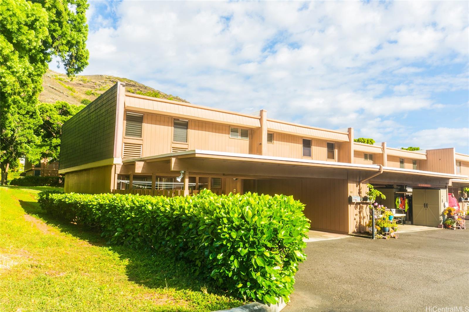 370H Haleloa Place A208
