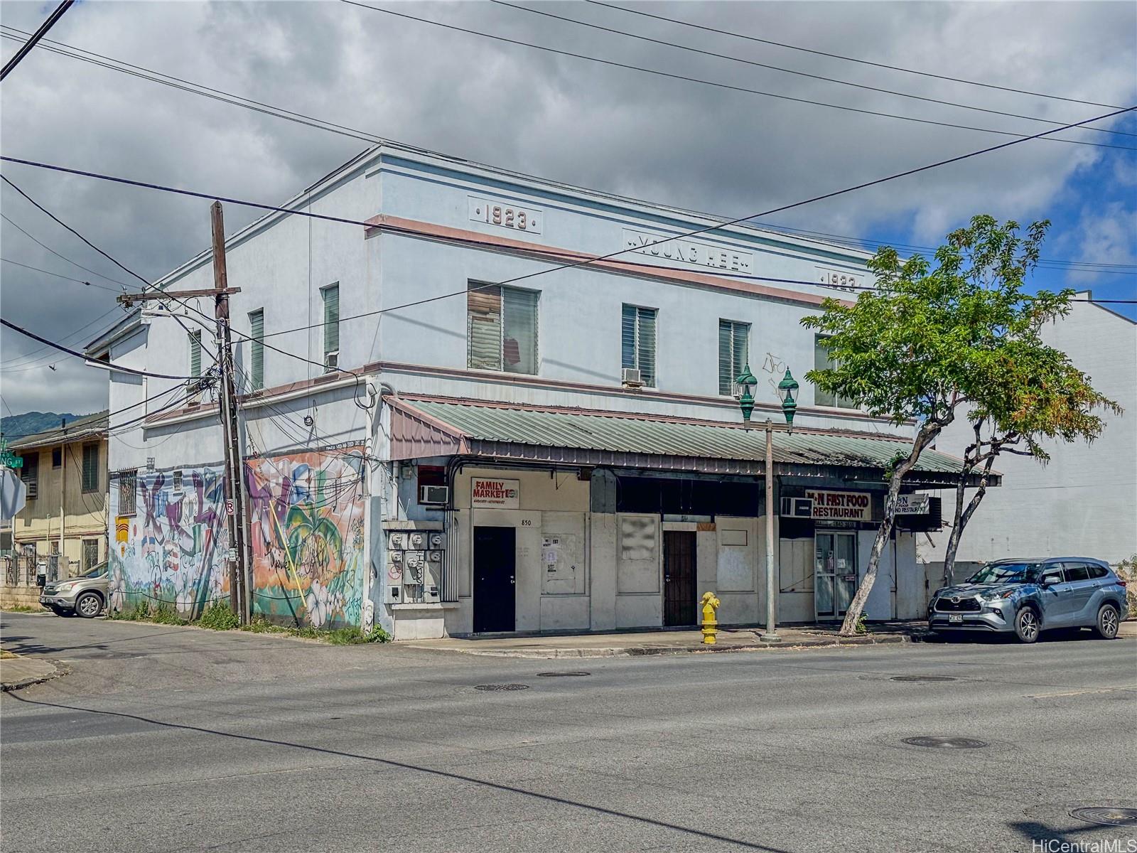 844 N King Street