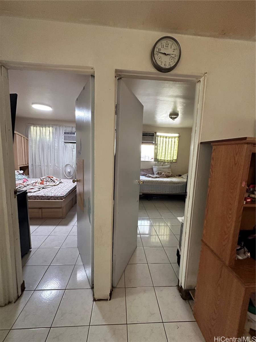 Photo 17 of 24