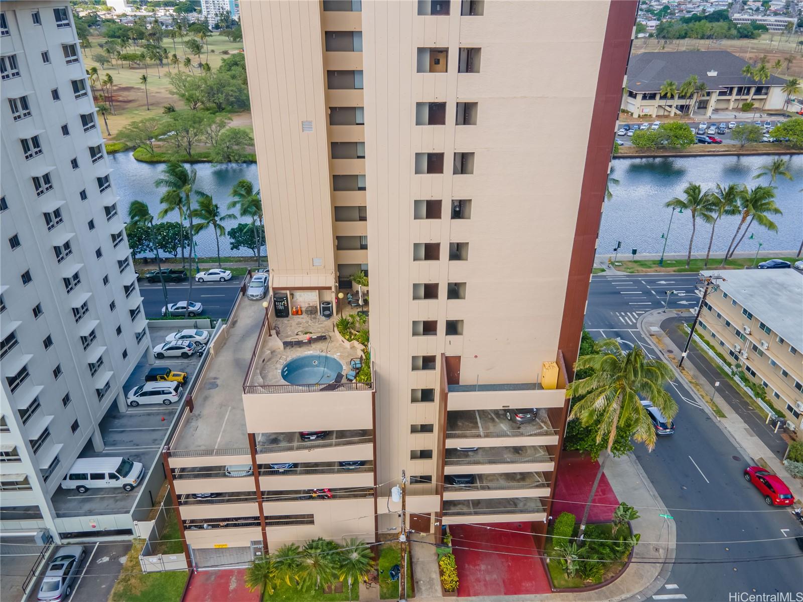 320 Liliuokalani Avenue  Unit 902