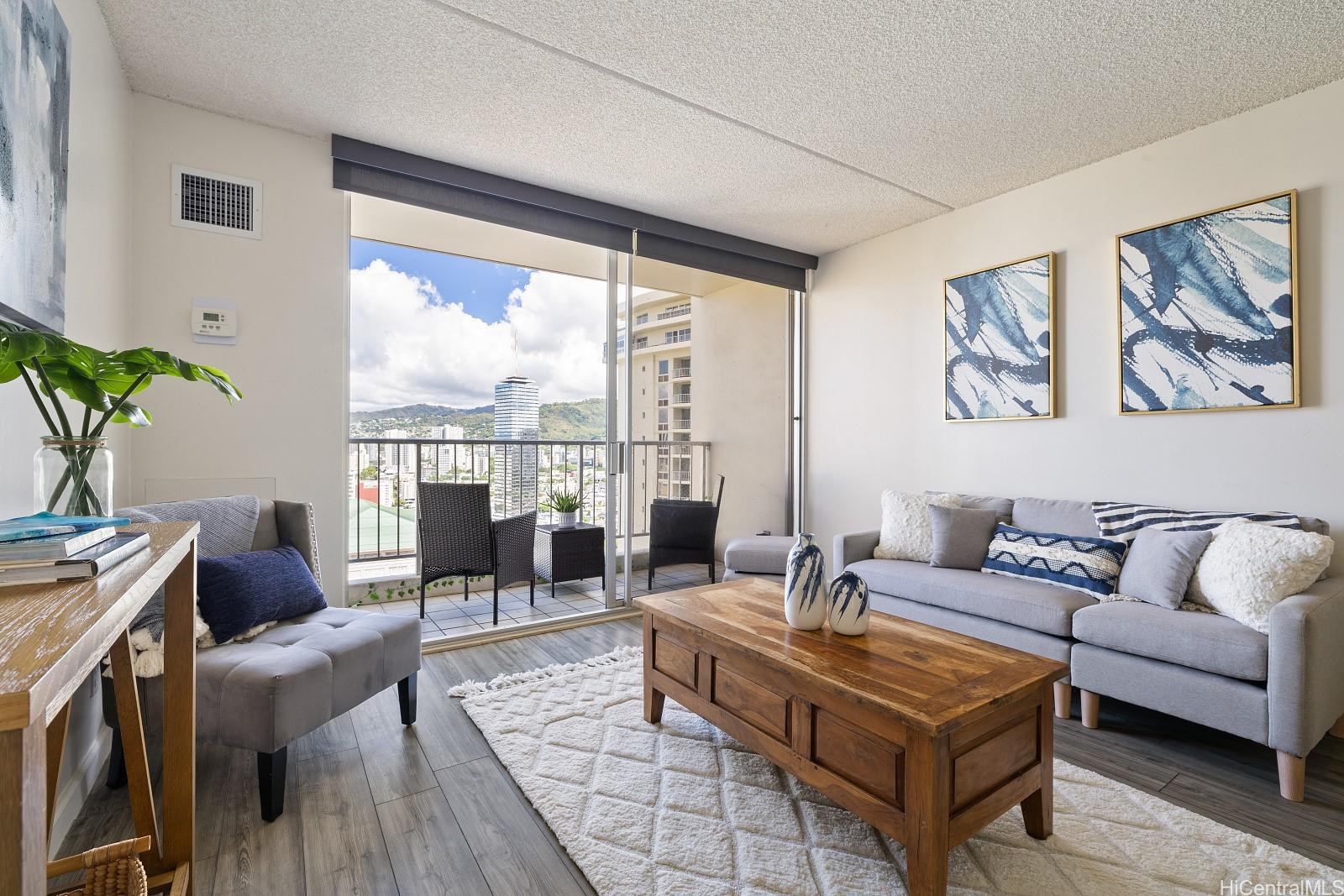 400 Hobron Lane 2610