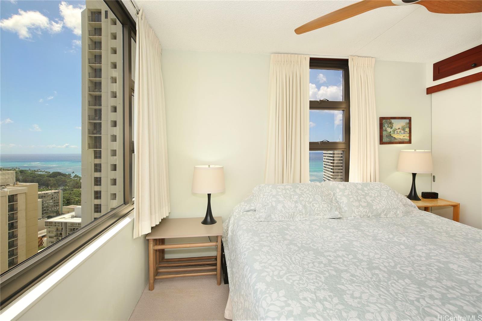 Photo 11 of 15