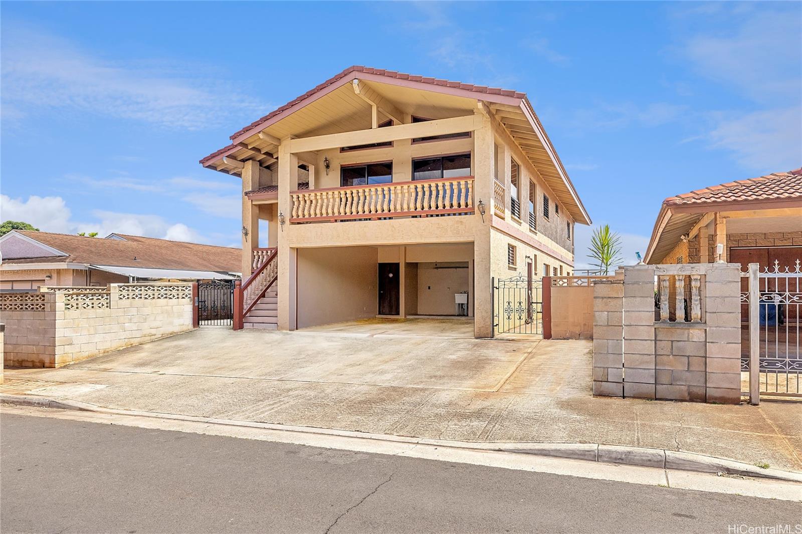 94-1052 Kuhaulua Street