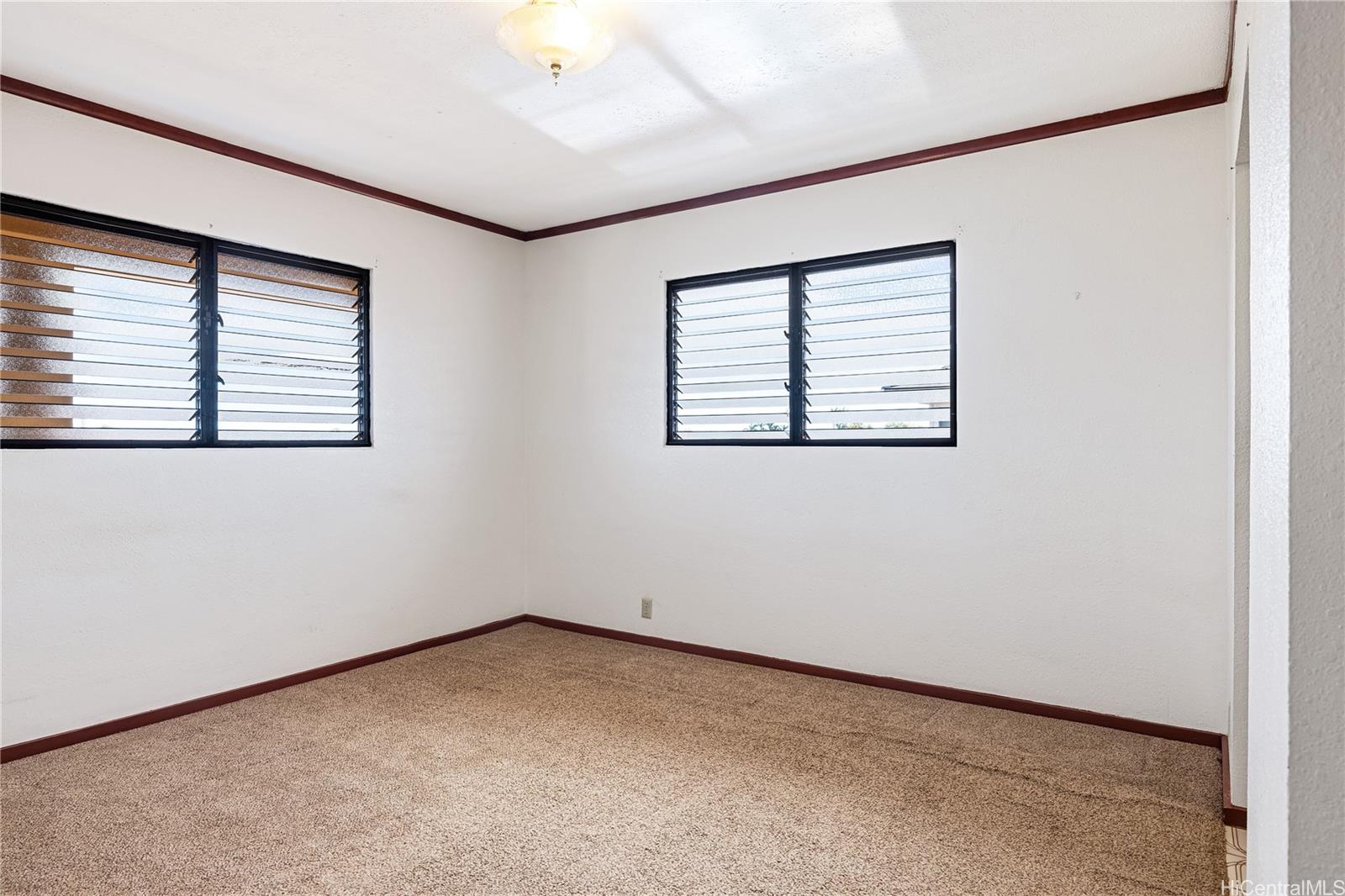 Photo 20 of 24