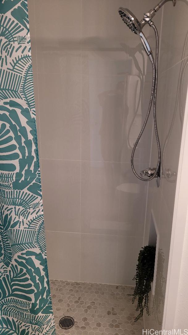 Photo 13 of 23