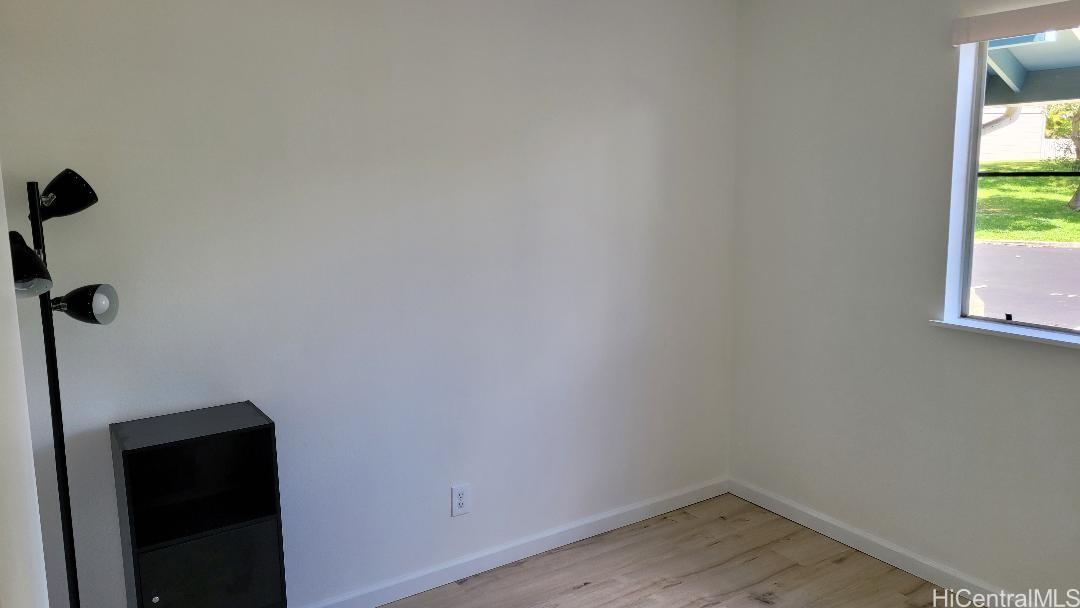 Photo 15 of 23