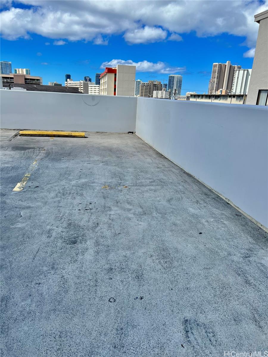 Photo 17 of 23