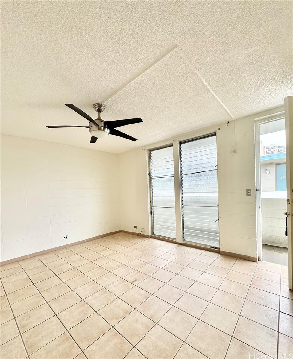 747 Kinau Street 15