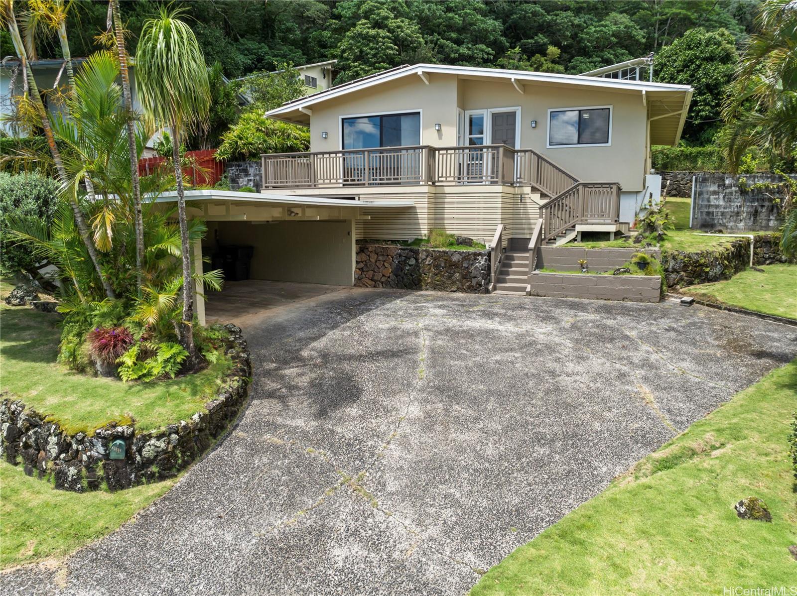 3586 Kumu Place