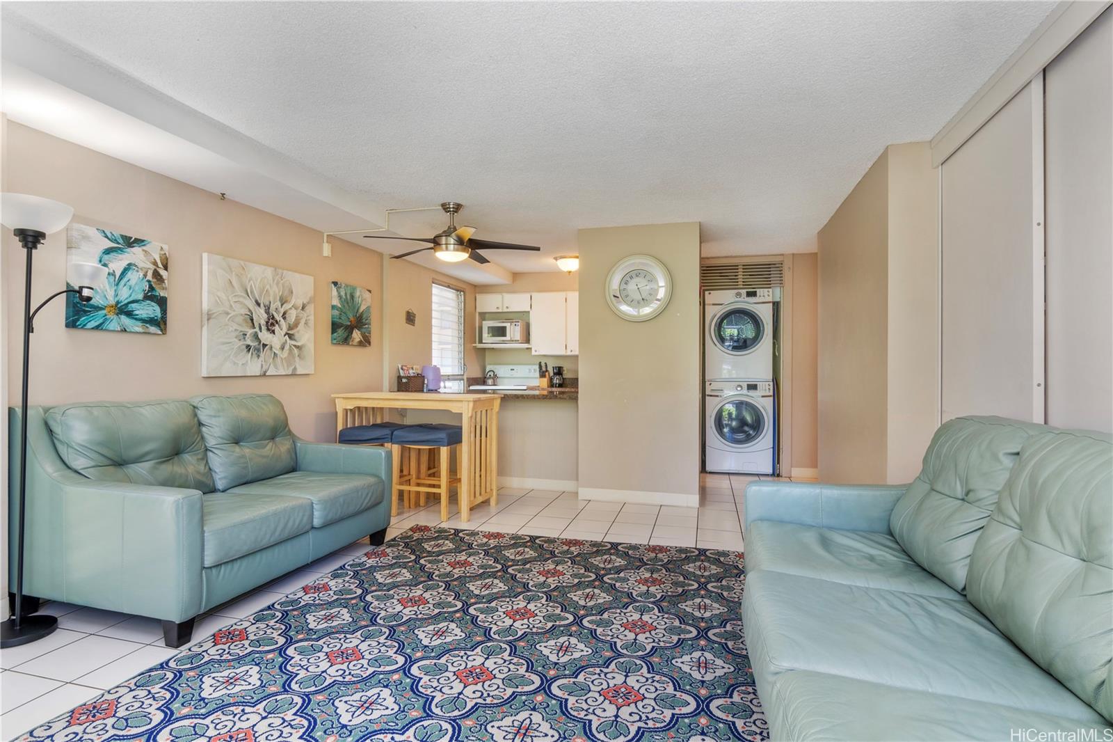 Photo 7 of 24