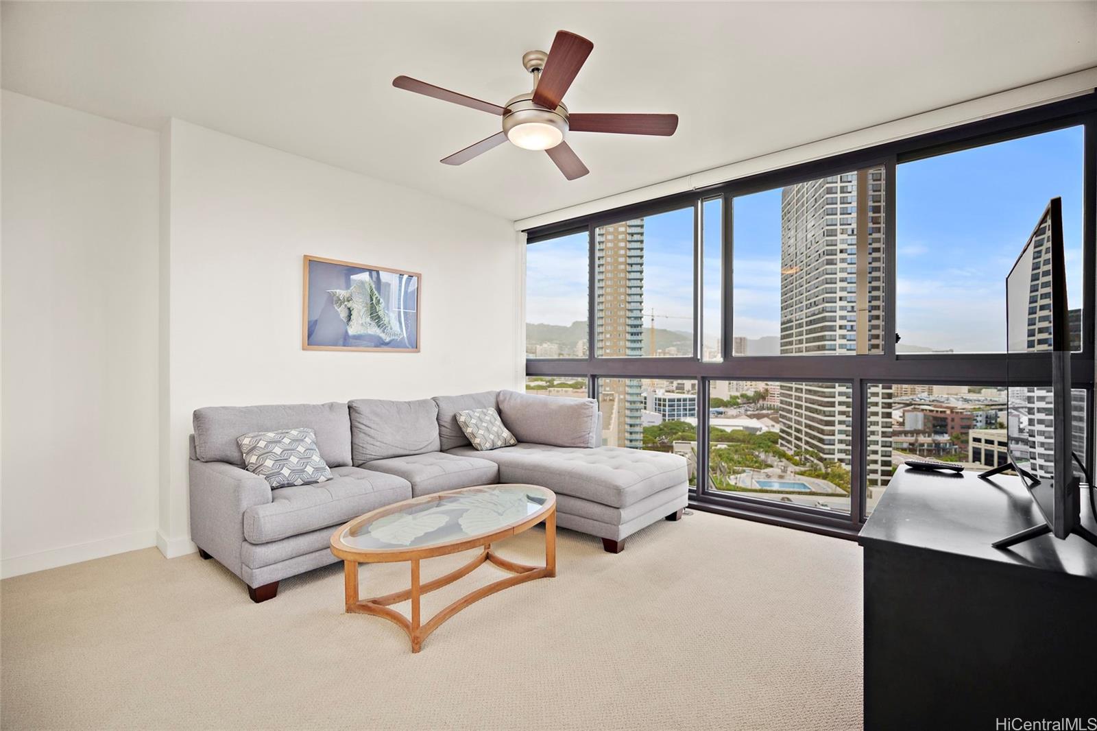600 Queen Street 1611