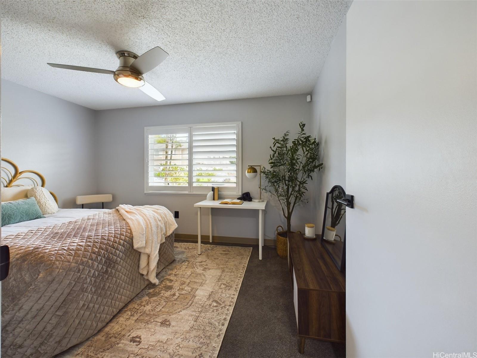 Photo 12 of 25
