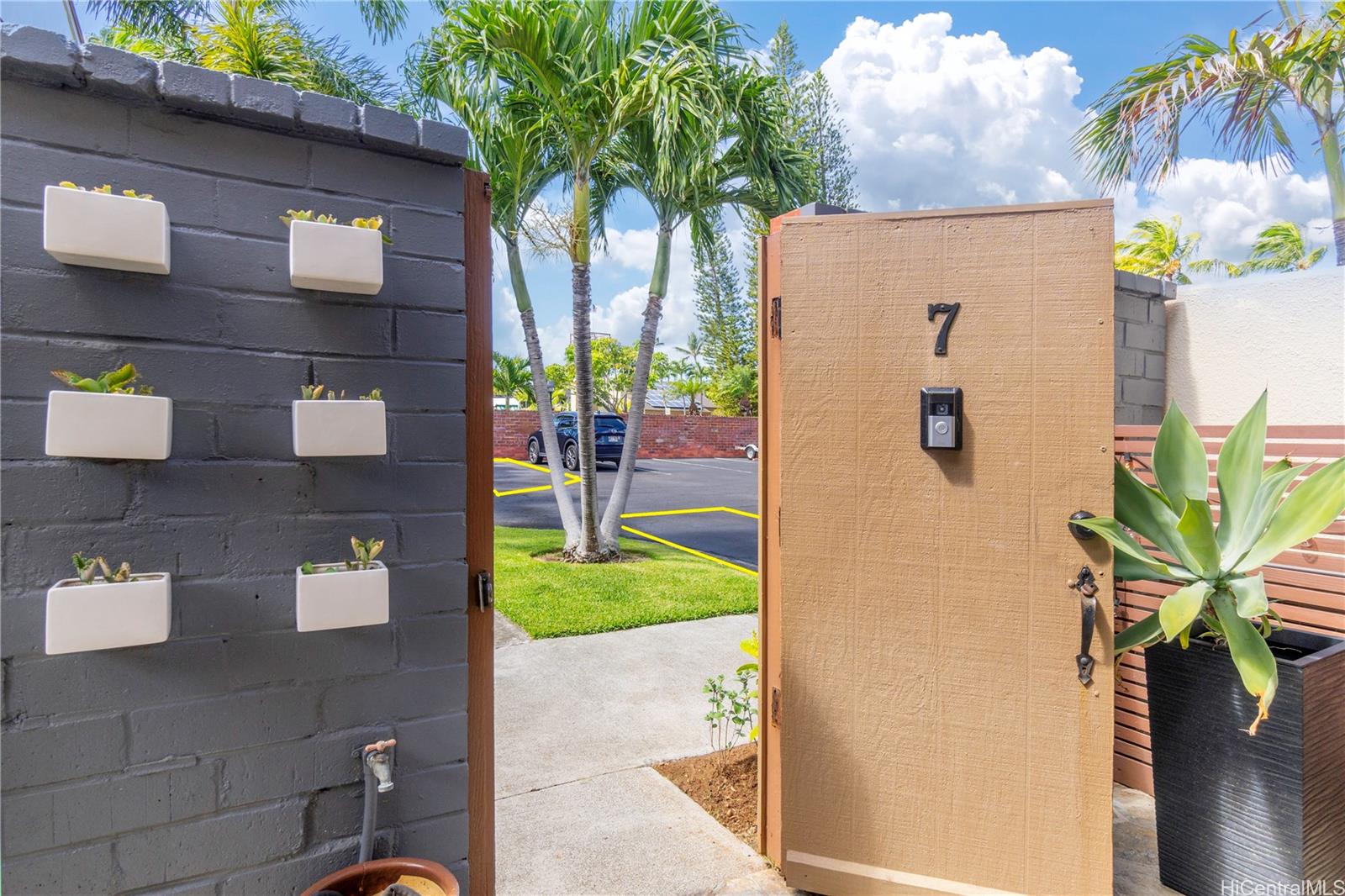 6370 Hawaii Kai Drive  Unit 7
