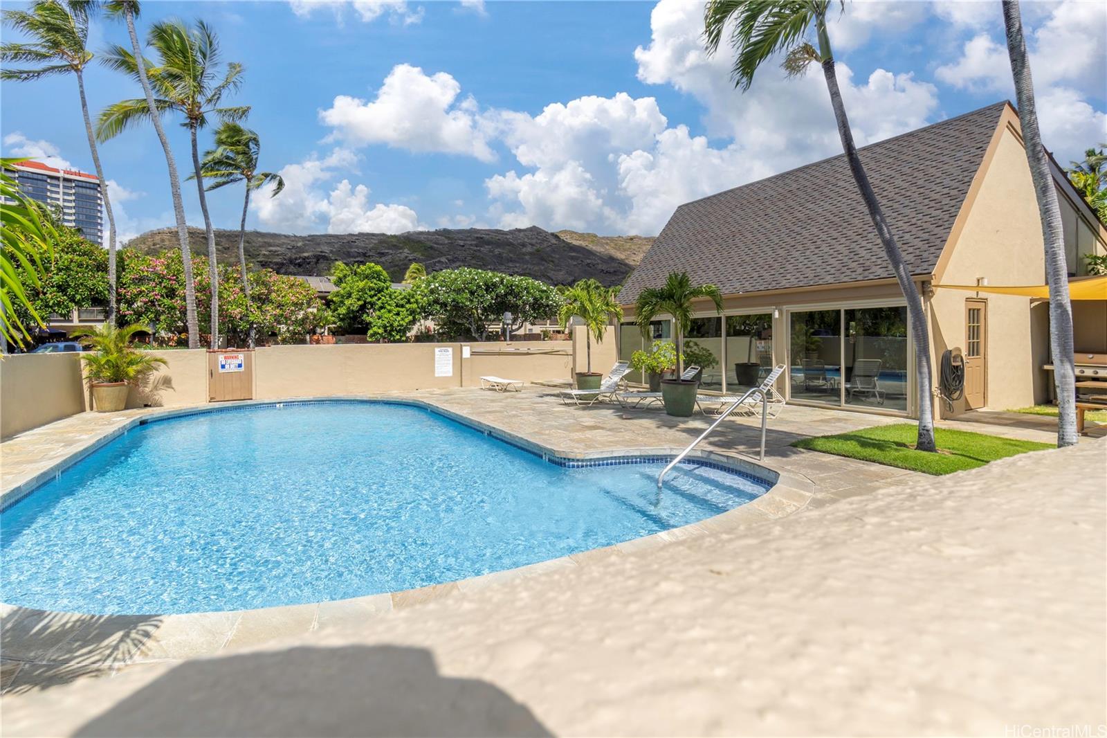 6370 Hawaii Kai Drive  Unit 7