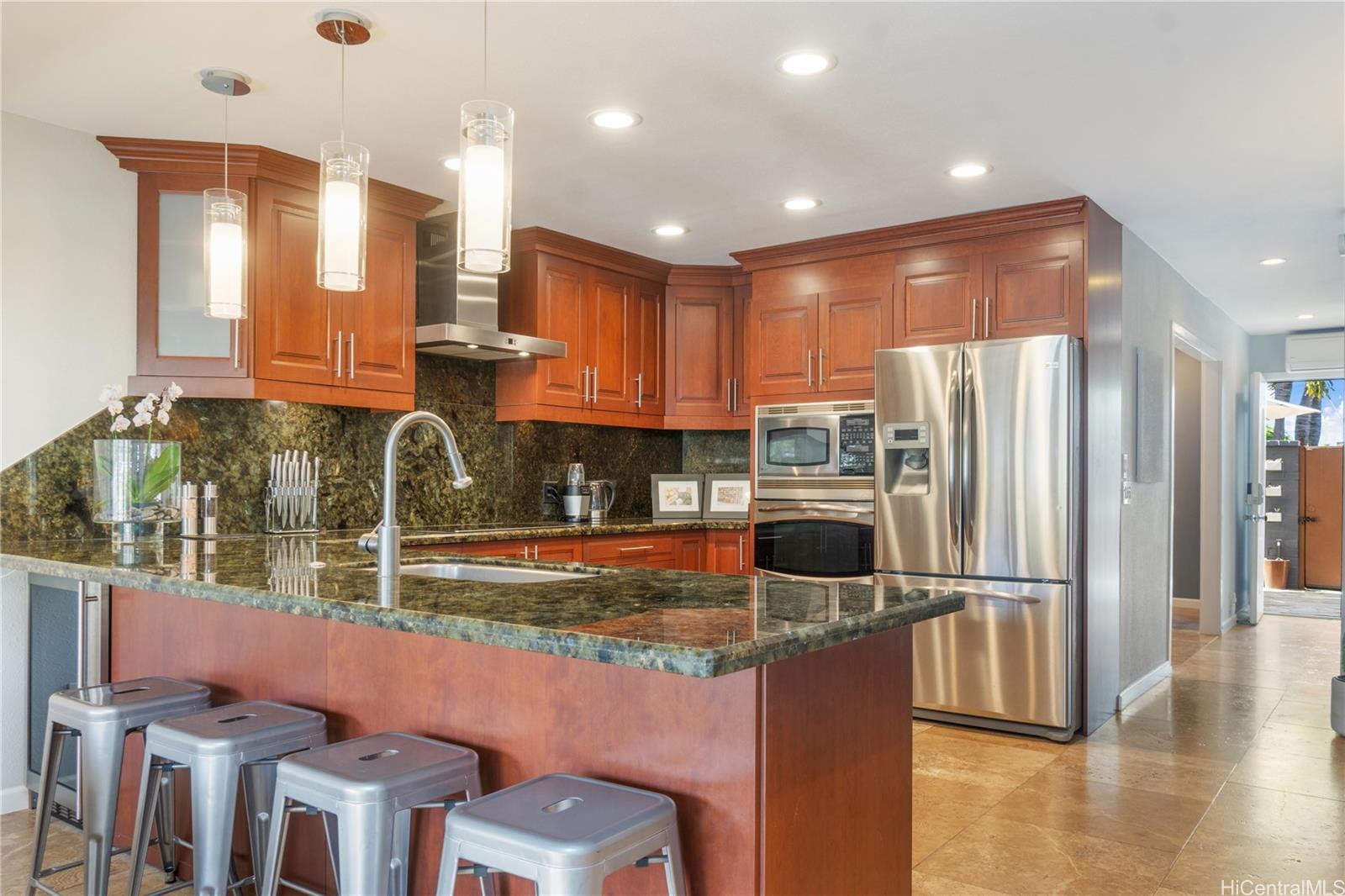6370 Hawaii Kai Drive  Unit 7