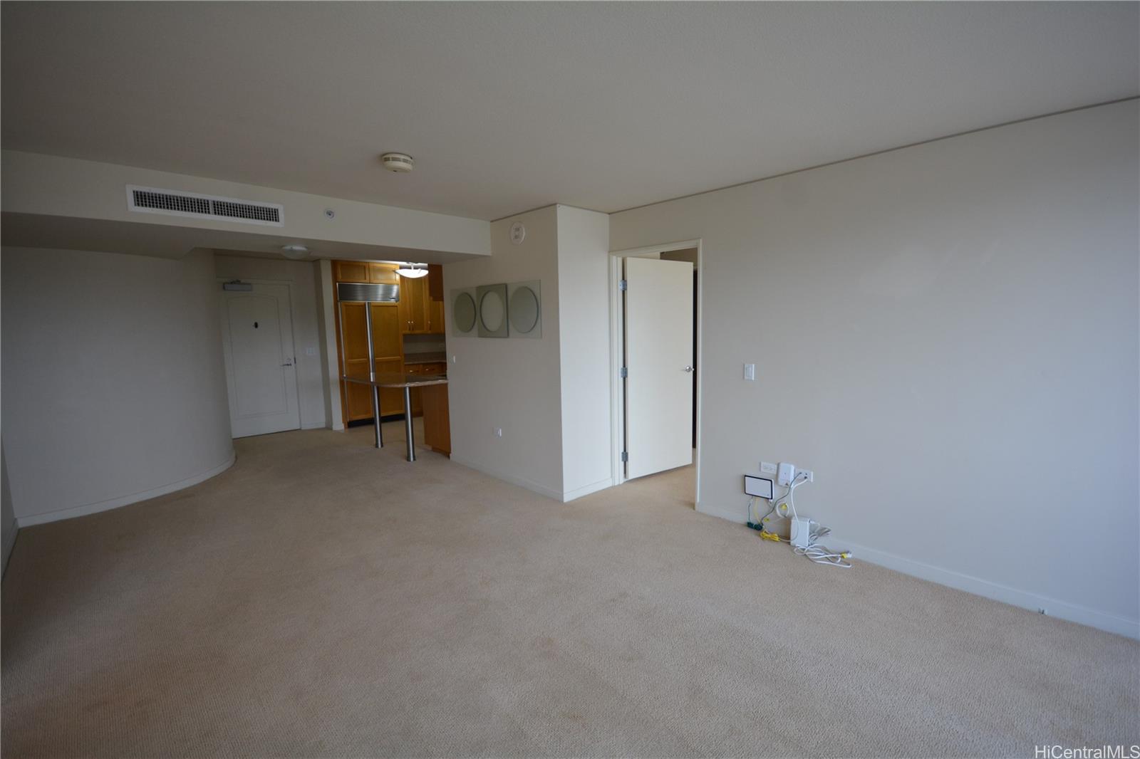 Photo 8 of 25