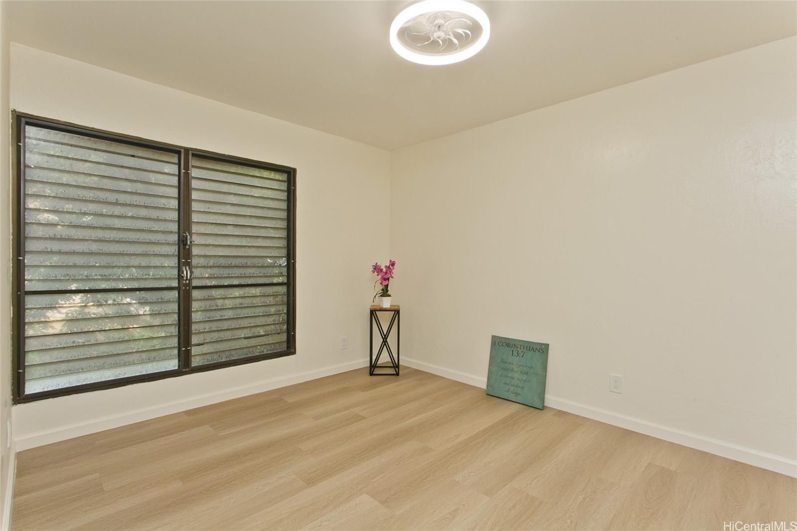 87-131 Helelua Street  Unit J206