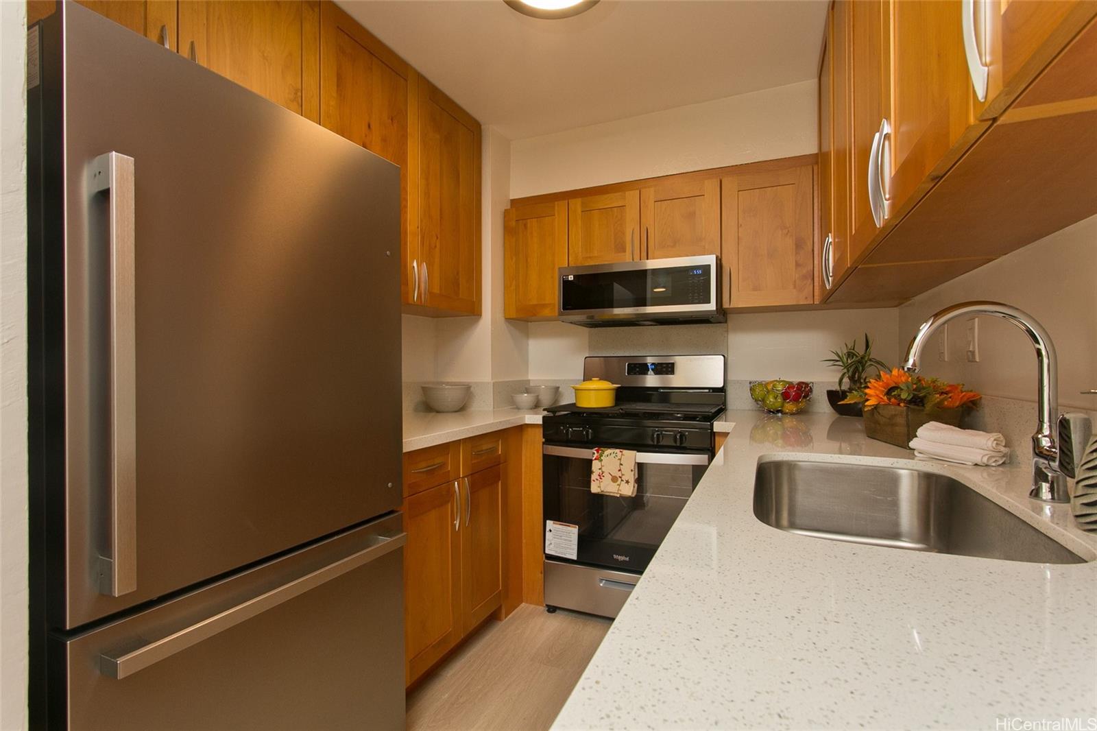 87-131 Helelua Street  Unit J206