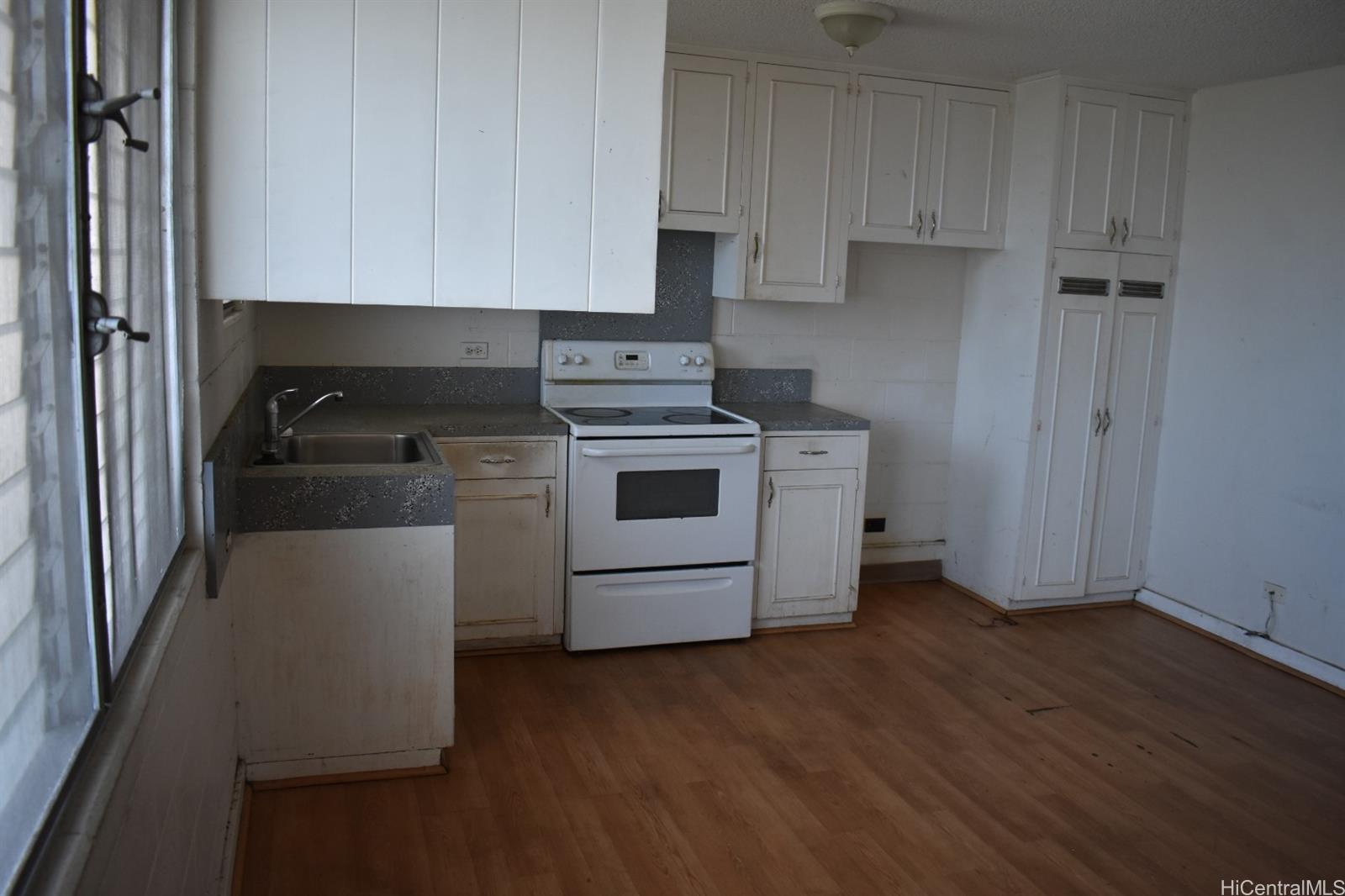 1516 Emerson Street  Unit 104
